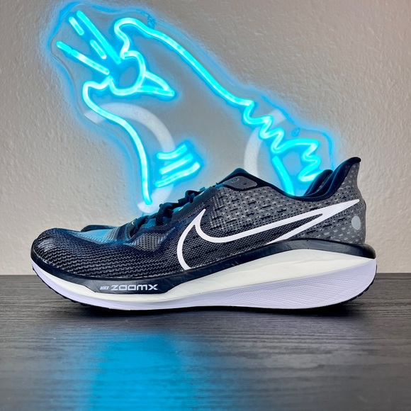 Nike Vomero 17 ZoomX Men’s Running Gym Training Shoes Sneakers Black White - 12 - Picture 1 of 7